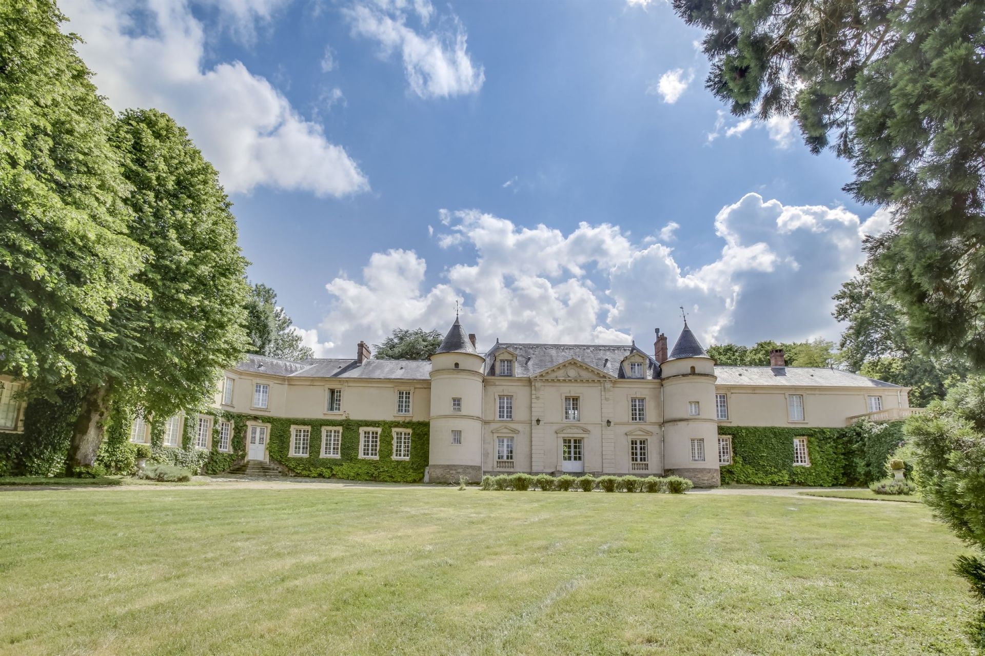 appartement de luxe 3 pièces en vente sur PARIS (75008) Vente Appartement de luxe 3 pièces 2 chambres Paris 8 (75008)