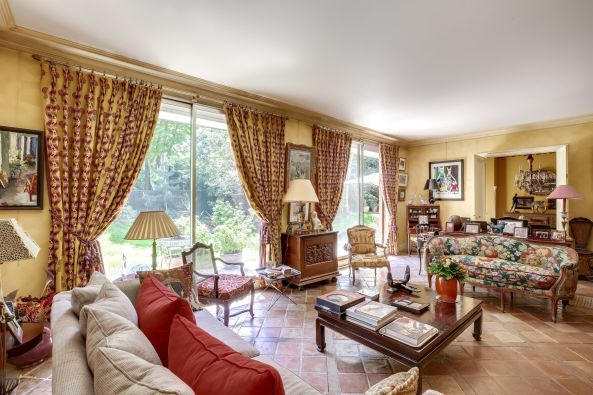 Vente Appartement de luxe Neuilly-sur-Seine 6&nbsp;Pièces 155&nbsp;m²