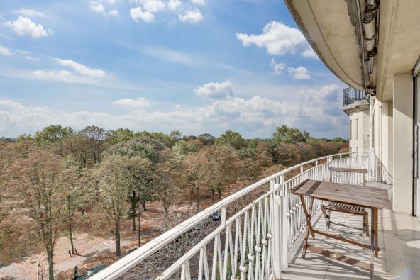 Sale Luxury apartment Neuilly-sur-Seine 7&nbsp;Rooms 220.04&nbsp;m²
