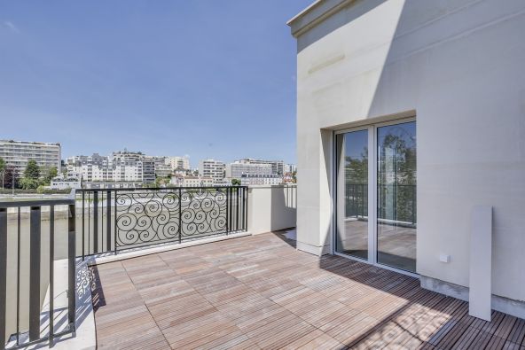 Vente Appartement de luxe Neuilly-sur-Seine 4&nbsp;Pièces 112.41&nbsp;m²