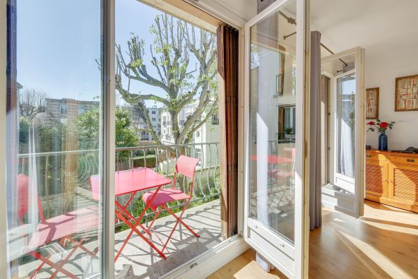 Sale Luxury apartment Neuilly-sur-Seine 4&nbsp;Rooms 74&nbsp;m²