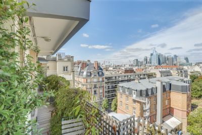 Sale Luxury duplex Neuilly-sur-Seine 5&nbsp;Rooms 130&nbsp;m²
