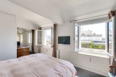 Sale Luxury duplex Neuilly-sur-Seine 5&nbsp;Rooms 130&nbsp;m²