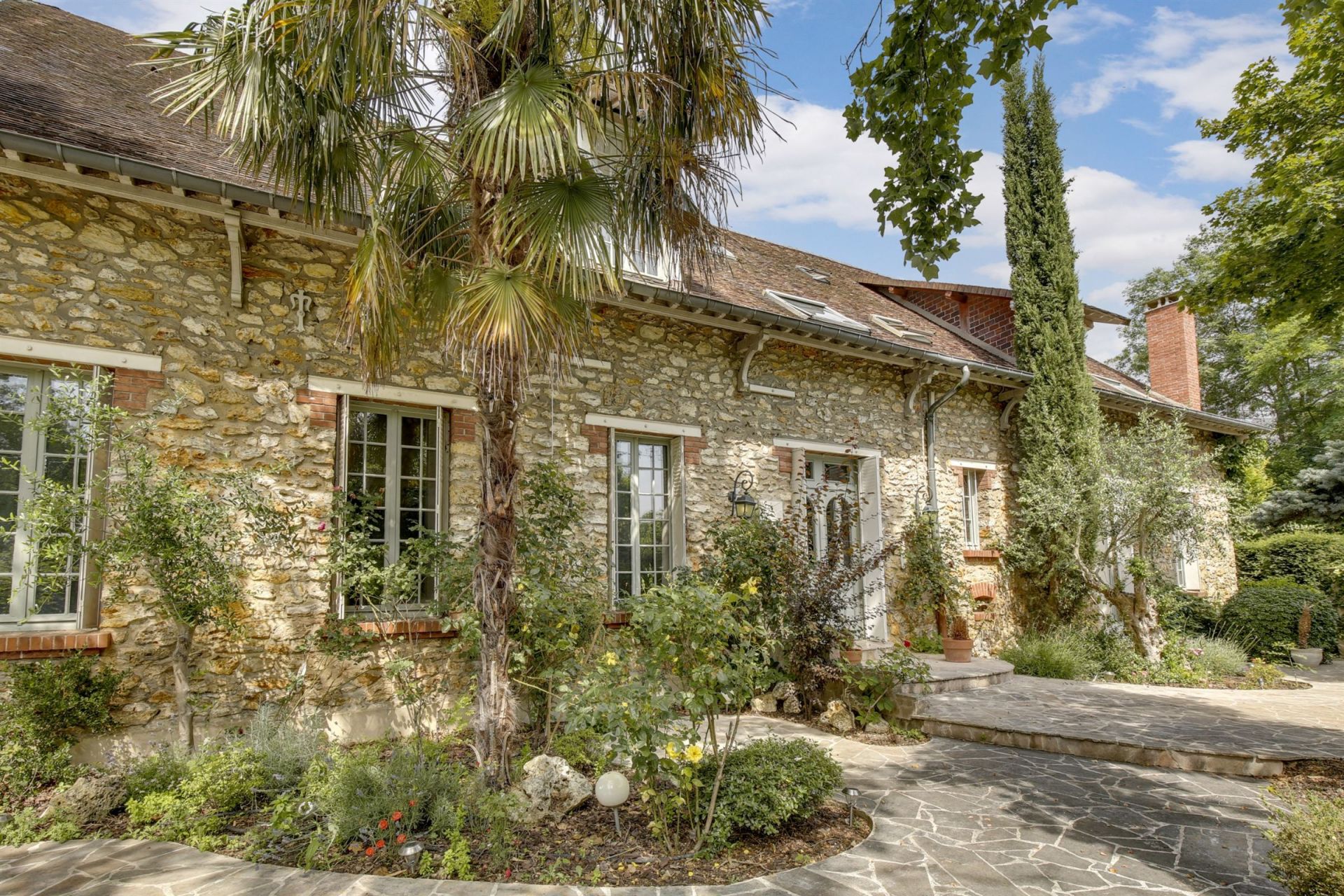 luxury apartment 4 rooms for sale on PARIS (75116) Sale Luxury apartment 4 rooms 2 bedrooms Paris 16 (75116)