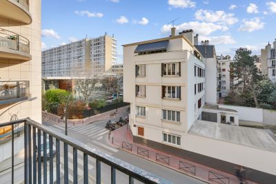Sale Luxury apartment Levallois-Perret 2&nbsp;Rooms 39&nbsp;m²