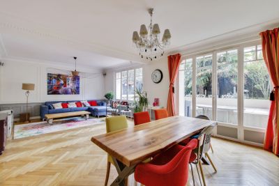 Vente Appartement de luxe Neuilly-sur-Seine 6&nbsp;Pièces 145&nbsp;m²