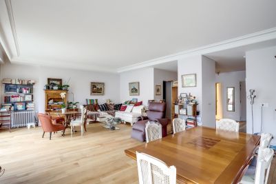 Sale Luxury apartment Neuilly-sur-Seine 4&nbsp;Rooms 145&nbsp;m²