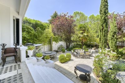 Vente Maison de luxe Neuilly-sur-Seine 7&nbsp;Pièces 350&nbsp;m²