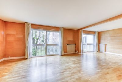 Sale Luxury apartment Neuilly-sur-Seine 6&nbsp;Rooms 126&nbsp;m²