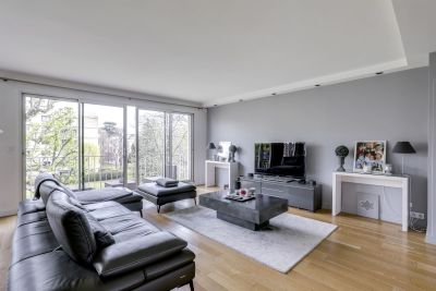 Sale Luxury apartment Neuilly-sur-Seine 5&nbsp;Rooms 109.78&nbsp;m²