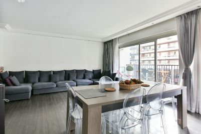 Sale Luxury apartment Neuilly-sur-Seine 4&nbsp;Rooms 110&nbsp;m²