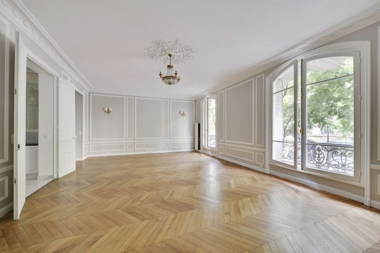 luxury apartment 4 Rooms for sale on PARIS (75016)
