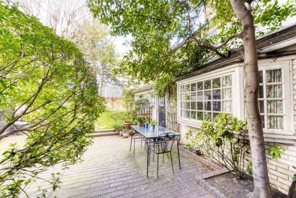 Sale Luxury house Paris 16 7&nbsp;Rooms 221&nbsp;m²