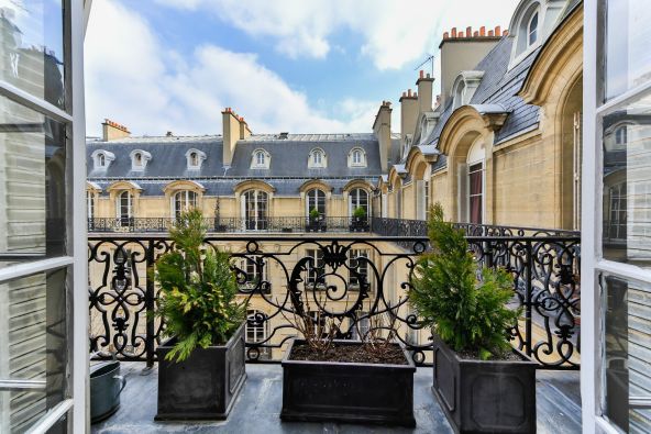 Sale Luxury apartment Paris 16 9 Rooms 271 m²