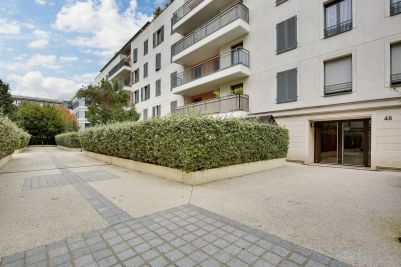 Sale Luxury apartment Rueil-Malmaison 4&nbsp;Rooms 70&nbsp;m²