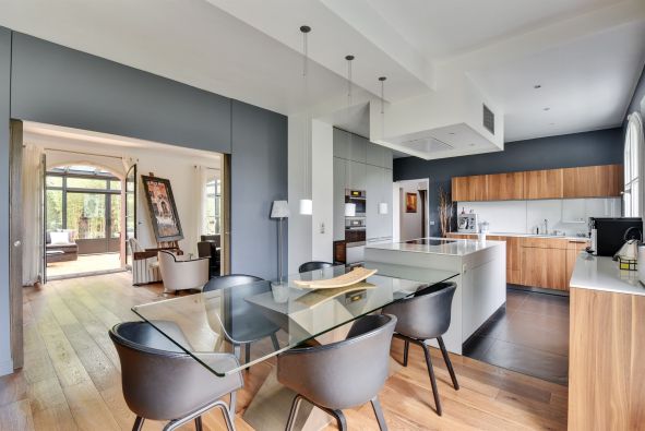 Sale Luxury house Garches 9 Rooms 350 m²