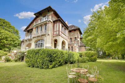 Sale Luxury house Gaillon-sur-Montcient 15&nbsp;Rooms 847&nbsp;m²