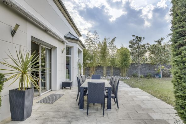 Vente Maison contemporaine Rueil-Malmaison 7&nbsp;Pièces 369&nbsp;m²