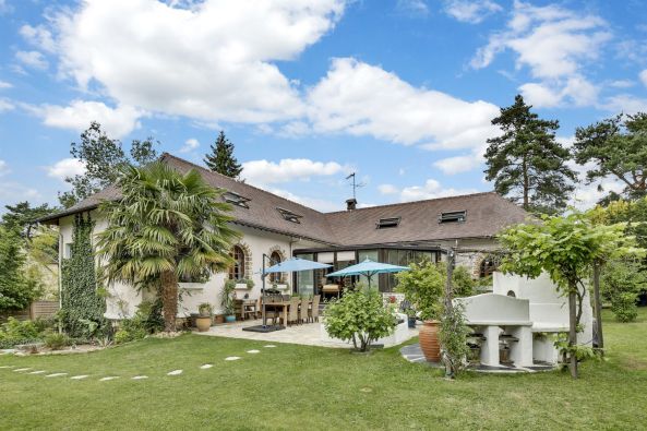 Vente Maison de luxe Bazoches-sur-Guyonne 6&nbsp;Pièces 260&nbsp;m²