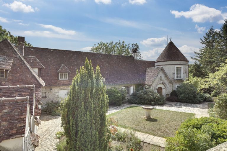 propriété de luxe 9 Pièces en vente sur DAMMARTIN EN SERVE (78111)