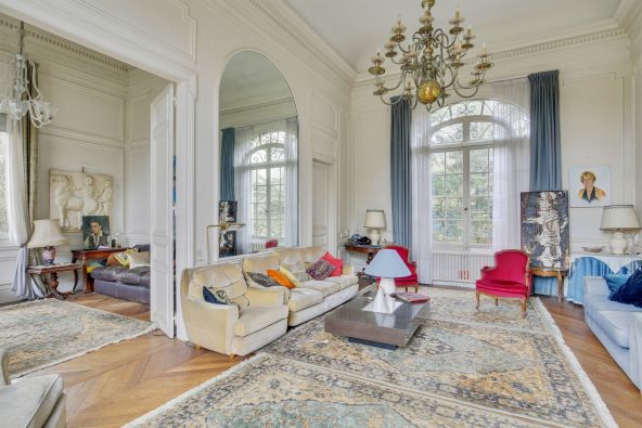 Sale Luxury house La Celle-Saint-Cloud 10&nbsp;Rooms 280&nbsp;m²
