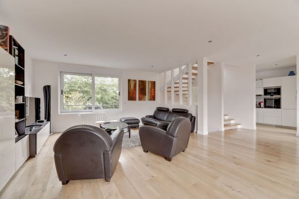 Vente Maison contemporaine Issy-les-Moulineaux 5&nbsp;Pièces 156&nbsp;m²