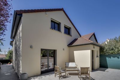Sale Luxury house Rueil-Malmaison 7&nbsp;Rooms 215&nbsp;m²