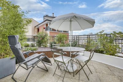 Sale Luxury apartment Courbevoie 5&nbsp;Rooms 125&nbsp;m²