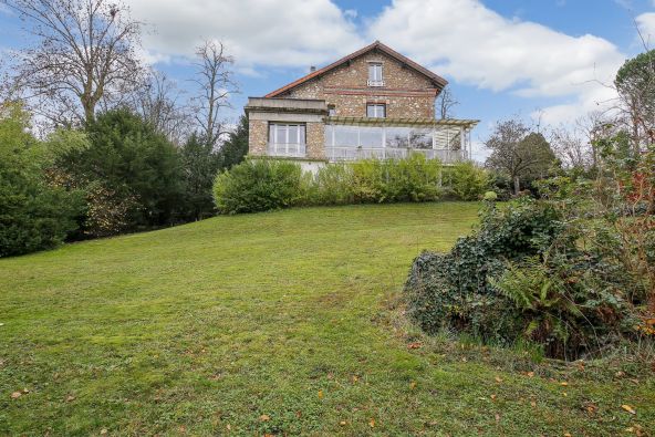 Vente Maison de luxe Rueil-Malmaison 8 Pièces 300 m²