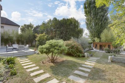 luxury house 10 Rooms for sale on RUEIL MALMAISON (92500) Sale Luxury house Rueil-Malmaison 10 Rooms 550 m²