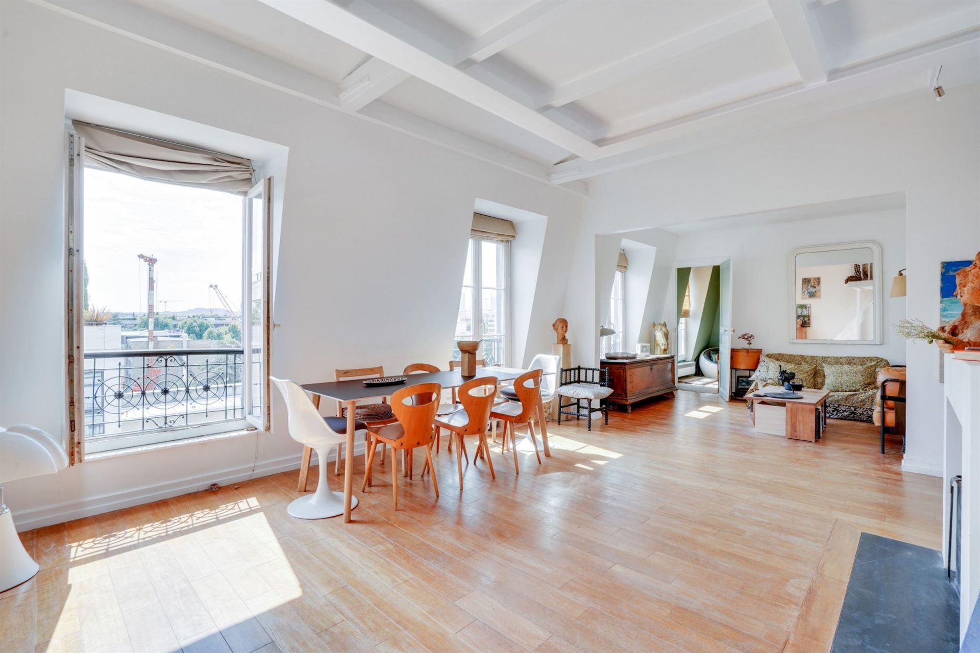 luxury apartment 5 rooms for sale on NEUILLY SUR SEINE (92200) Sale Luxury apartment 5 rooms 3 bedrooms Neuilly Sur Seine (92200)