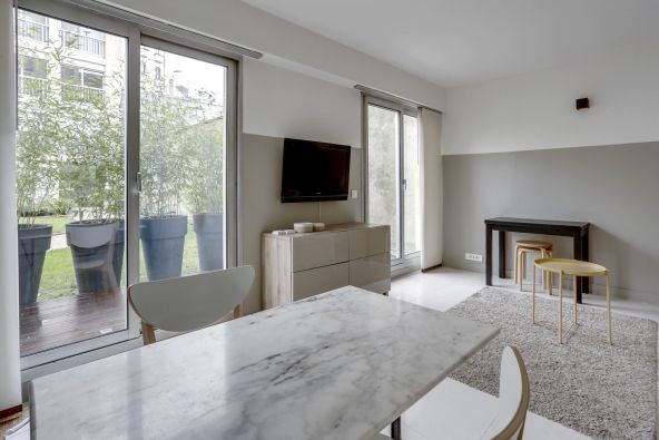 Rental Luxury apartment Neuilly-sur-Seine 1&nbsp;room 23.51&nbsp;m²
