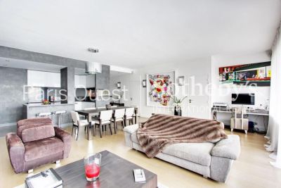 Sale Luxury apartment Neuilly-sur-Seine 4&nbsp;Rooms 109&nbsp;m²
