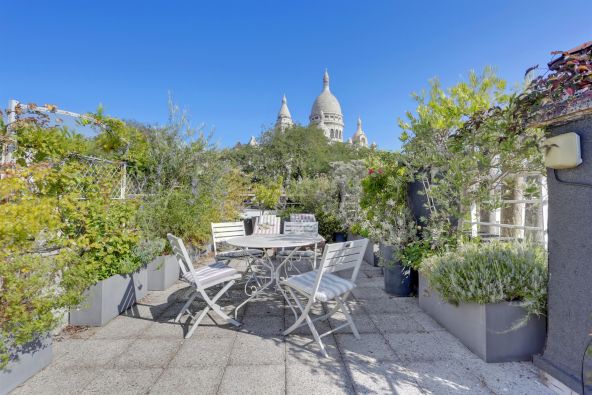 Sale Luxury apartment Paris 18 3&nbsp;Rooms 90&nbsp;m²