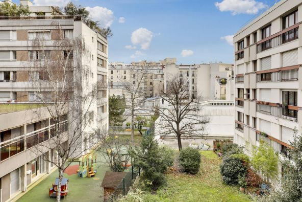 Sale Luxury apartment Paris 11 2&nbsp;Rooms 40&nbsp;m²