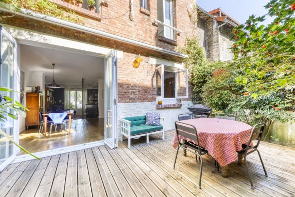 Sale Luxury house Paris 20 6&nbsp;Rooms 189&nbsp;m²