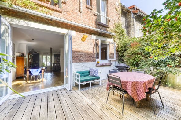 Sale Luxury house Paris 20 6&nbsp;Rooms 189&nbsp;m²
