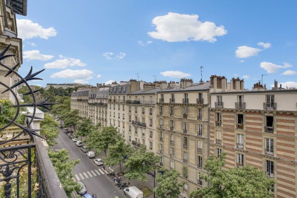 Sale Luxury apartment Paris 19 4&nbsp;Rooms 116&nbsp;m²