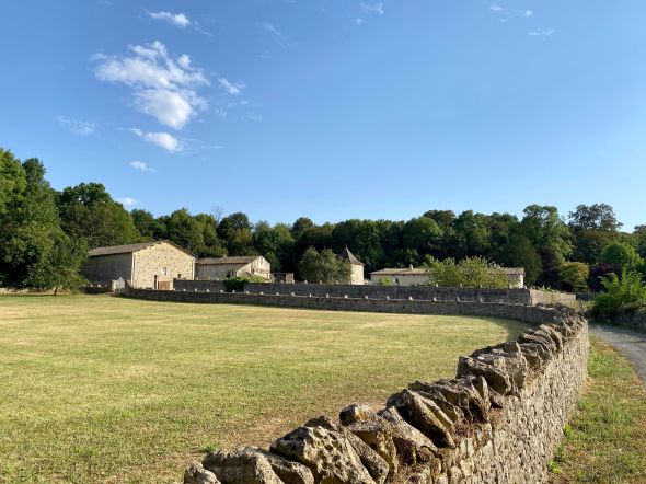 Sale Luxury house Mazières-sur-Béronne 13&nbsp;Rooms 400&nbsp;m²