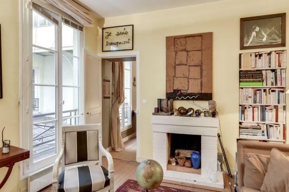 Sale Luxury apartment Paris 3 2&nbsp;Rooms 47&nbsp;m²
