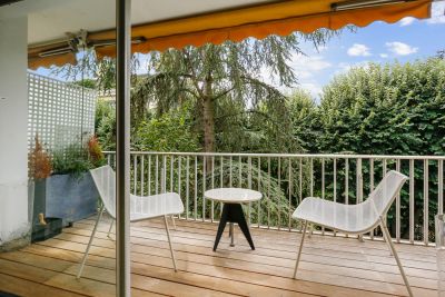 Sale Luxury apartment Neuilly-sur-Seine 5&nbsp;Rooms 124&nbsp;m²