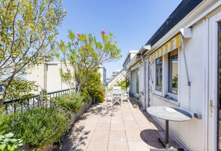 luxury apartment 3 Rooms for sale on PARIS (75015)