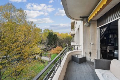 luxury apartment 5 Rooms for sale on NEUILLY SUR SEINE (92200) Sale Luxury apartment Neuilly-sur-Seine 5 Rooms 122 m²