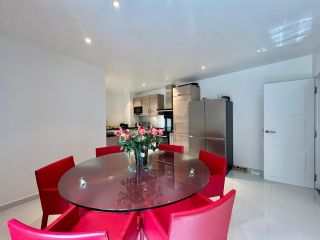 luxury apartment 5 Rooms for sale on PARIS (75008)