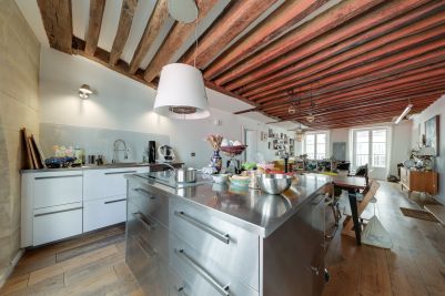 Rental Luxury apartment Paris 10 4&nbsp;Rooms 103&nbsp;m²