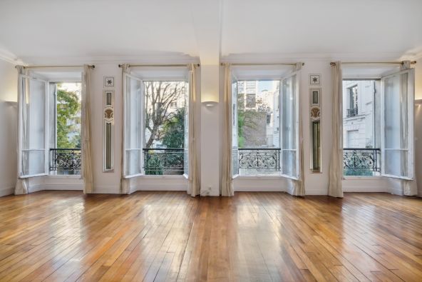 Rental Luxury apartment Paris 16 4 Rooms 127 m²