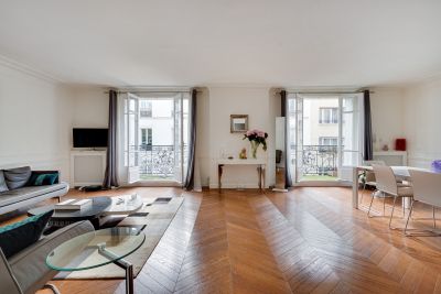 Sale Luxury apartment Neuilly-sur-Seine 4&nbsp;Rooms 126&nbsp;m²