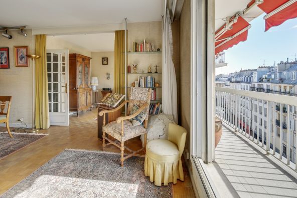 Sale Luxury apartment Paris 11 5 Rooms 106 m²