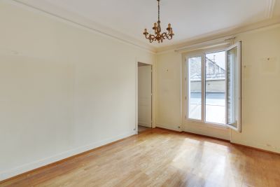 Sale Luxury apartment Paris 11 2&nbsp;Rooms 32.7&nbsp;m²