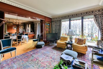 Sale Luxury apartment Neuilly-sur-Seine 5&nbsp;Rooms 145&nbsp;m²